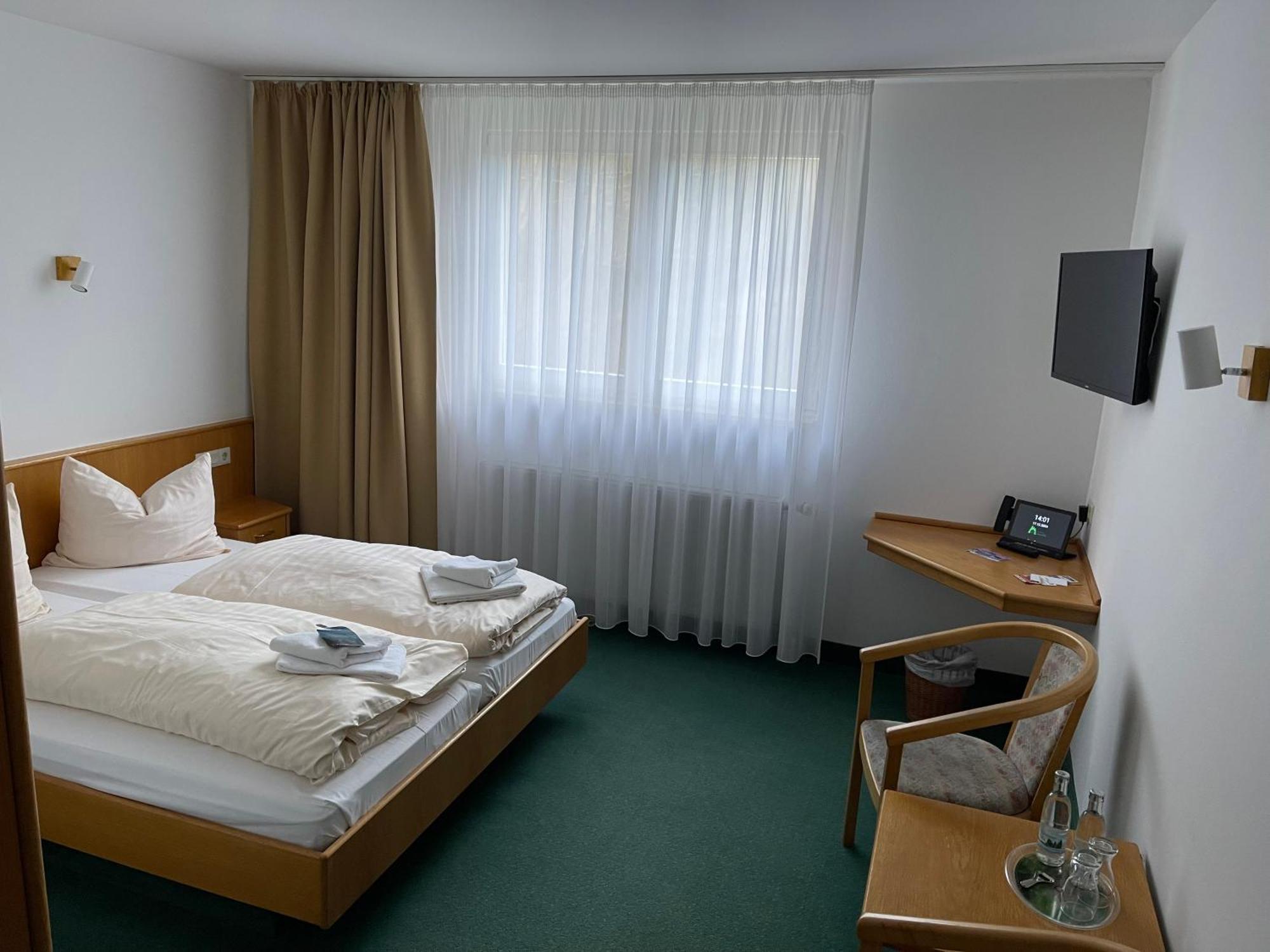 Waldhotel Linzmuehle Kahla  المظهر الخارجي الصورة
